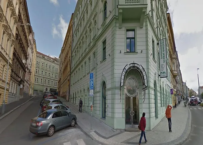 Central Station Studios Lägenhetshotell 3*