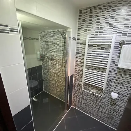 Central Station Studios Hotel 3*