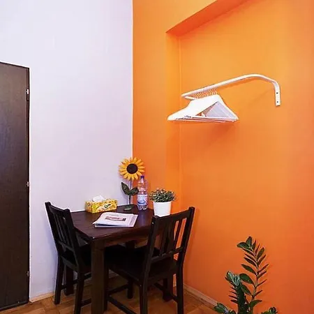 Hotel Central Station Studios